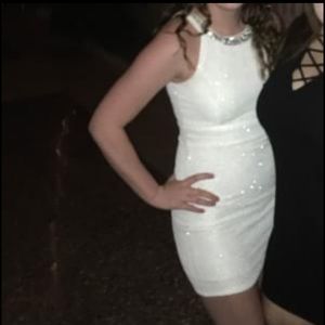 White homecoming dress size 5